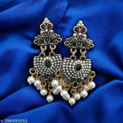 Unique Trendy earrings studs , white earring's ,women's earring's || Fashionable Earrings for Women#fastive earring's #fancy earring's #latest earring's